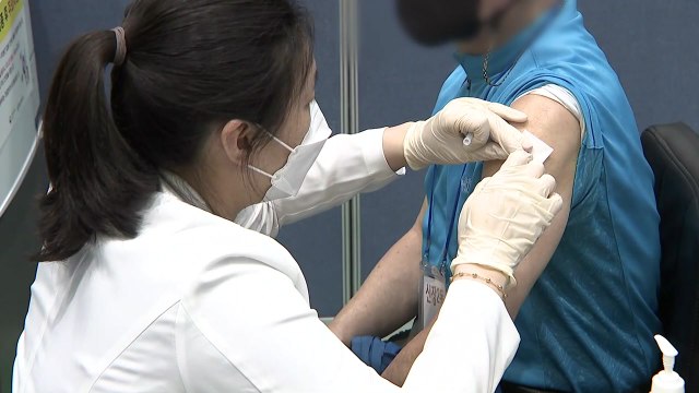 코로나19 신규 환자 676명... 4차 유행 경고등 계속 / YTN