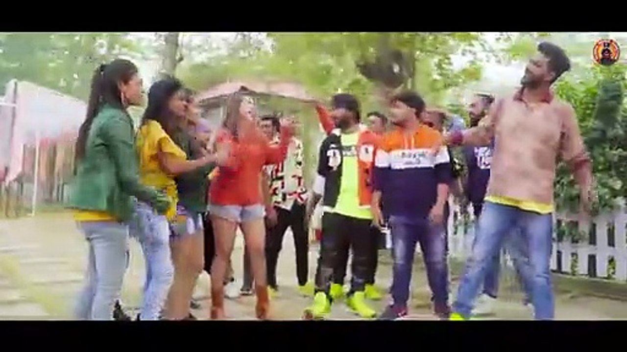 #Video_-_लड़के_एक_पर_टिकते_नहीं_है_-_#Akshara_Singh_-_Ladke_Ek_Par_Tikte_Nahi_Hai_-_Latest_Song_2021(360p)
