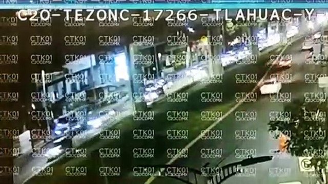 В Мексике объявили траур по погибшим при обрушении метромоста