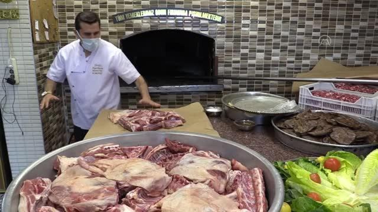 RAHMET VE BEREKET AYI RAMAZAN - Malatya'nın tescilli lezzeti "kağıt kebabı" iftar sofralarını süslüyor