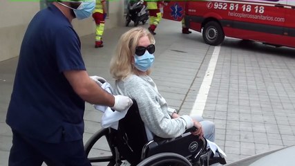 Bárbara Rey, en silla de ruedas tras superar el covid: "Estoy muy agotada"