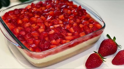 Çilekli Soğuk Kek - Şimdi denemek için mükemmel bir tarif