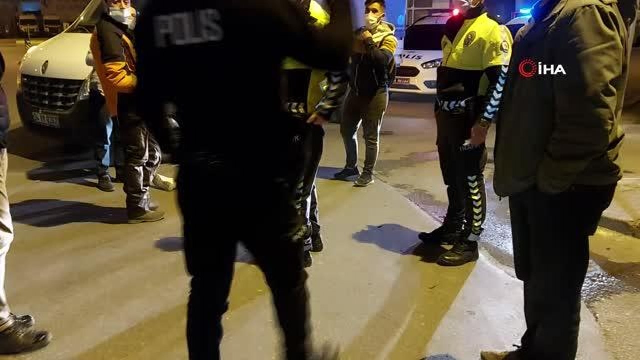 Ümraniye'de ağır yaralanan motosiklet sürücüsü yerde uzun süre ambulans bekledi