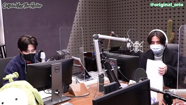 [ENGSUB] 210129 Day6's Kiss The Radio (with TVXQ Yunho)