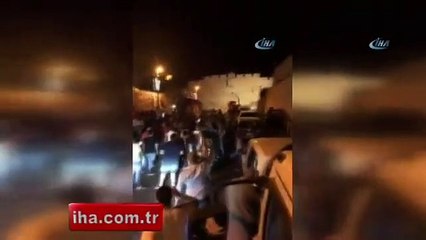 Filistinliler bariyerlerin kaldırılmasını kutluyor
