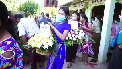 تشييع شاب قتل برصاص الجيش في جنوب بورما