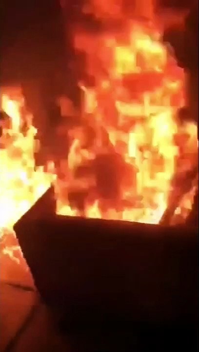 Chagrin-pyromane. Would-be arsonist