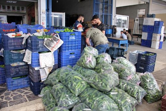 Tam kapanmada haller ile marketler arasındaki fiyat farkı yüzde 1250'ye kadar çıkıyor