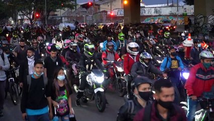 Comunidade internacional condena repressão policial na Colômbia