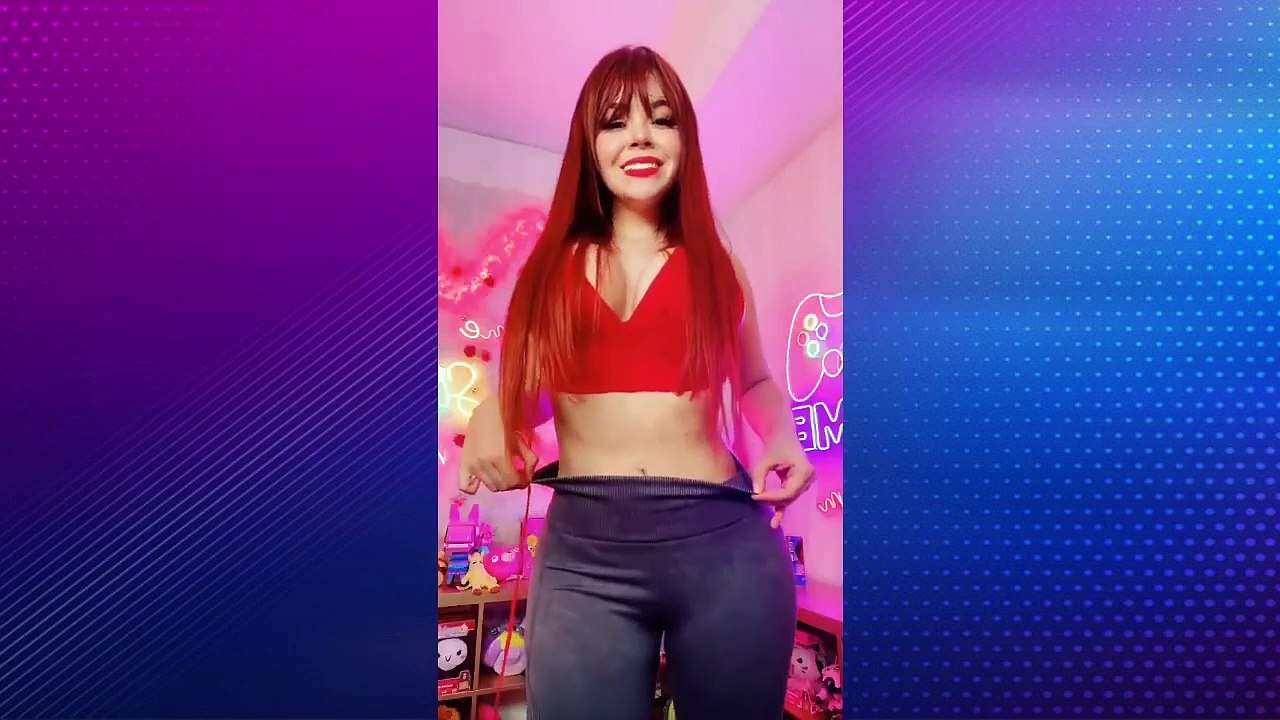 Outfit Change TikTok Challenge Compilation Buss It Vs (Small Waist Pretty Face With a Pretty Bank )