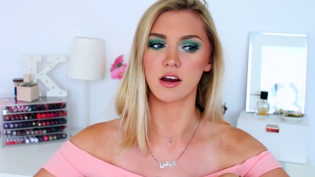 STYLING TIPS FOR SMALL BOOBS _ How to Flatter Your Figure