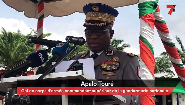 Défense : La 44e promotion des officiers de gendarmerie présentée après 3 mois de formation