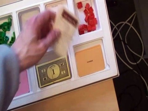 Monopoly Board Game. Unboxing of the Classic 1972 Edition, plus a quick review.