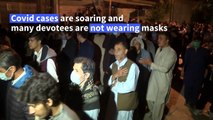 Thousands of Shiite Muslims in Pakistan procession despite Covid risk