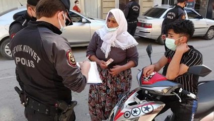 Görüntüler çok konuşulmuştu! Valilik 'Markete çocuklarıyla gidenlere ceza' yazılmadığını açıkladı