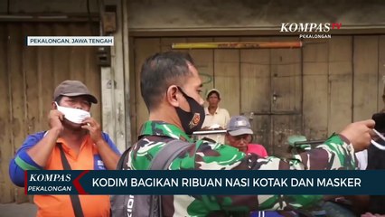 Скачать видео: Kodim Bagikan Ribuan Nasi Kotak dan Masker