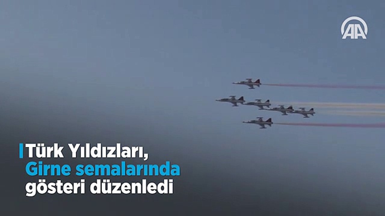 Türk Yıldızları'ndan Girne semalarında muhteşem gösteri