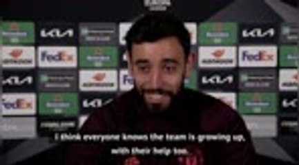 Download Video: Bruno Fernandes insists it's important for Man United to keep Pogba and Cavani