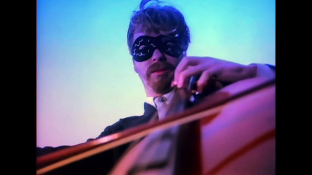 Eurythmics, Annie Lennox, Dave Stewart - Sweet Dreams (Are Made Of This) (Official Video)