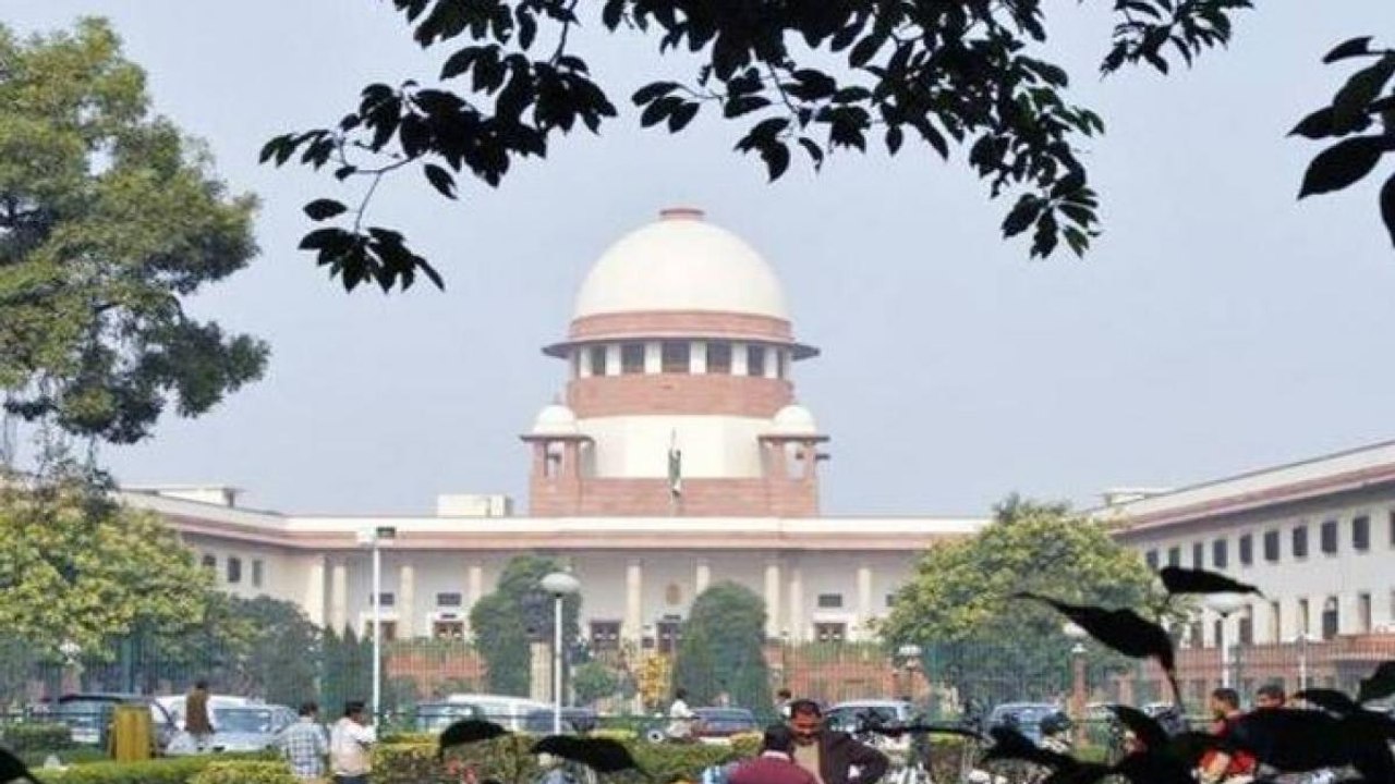 Oxygen Crisis: Here's what centre says in SC today