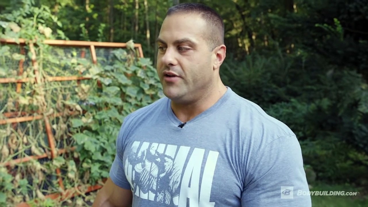 How A Bodybuilder Eats To Build Muscle | Ifbb Pro Evan Centopani