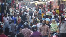 Crowd gathered for Eid shopping in Hyderabad amid corona