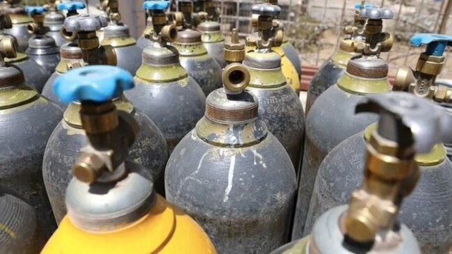 Delhi: Three held for selling painted fire extinguishers as oxygen cylinders
