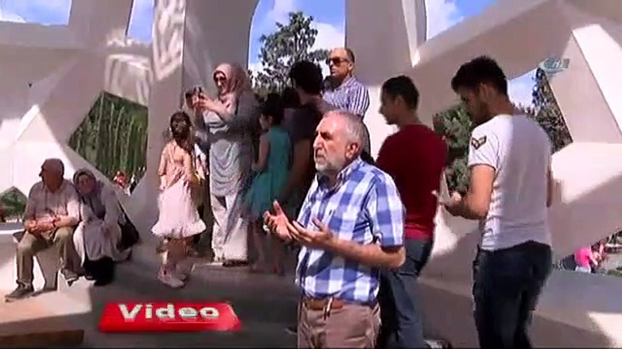 Şehitler Anıtı'na vatandaşlardan yoğun ilgi