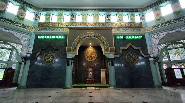 Masjid Al-Azhom, Masjid dengan Kubah Terbesar di Dunia