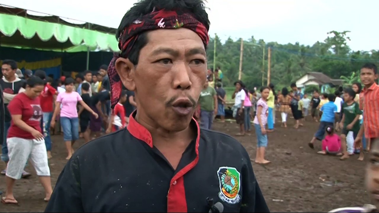 Les routes de l'impossible - Les forçats du volcan : À Bout De Souffre