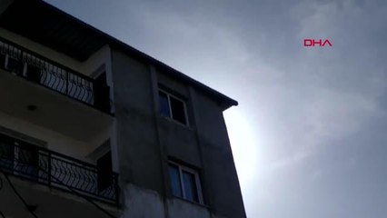 PENCEREDEN KAMYONETİN KASASINA DÜŞEN KÜÇÜK MİRAY ÖLDÜ