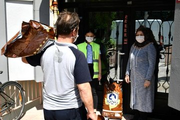 Balıkesir Büyükşehir'den 10 ton mama desteği