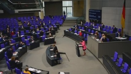 El Parlamento alemán da luz verde a aliviar las restricciones a los vacunados