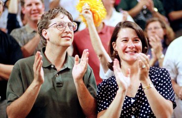 Bill Gates transfers $1.8bn in stocks to estranged wife Melinda Gates