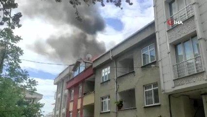 Esenyurt'ta evlerinin yanışı gözyaşları içinde izlediler