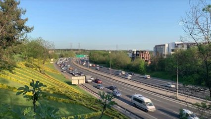 Trafikte denetimlere bağlı kısmi yoğunluk yaşanıyor