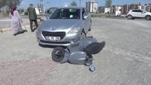 AFYONKARAHİSAR - Otomobil ile çarpışan motosikletin sürücüsü yaralandı