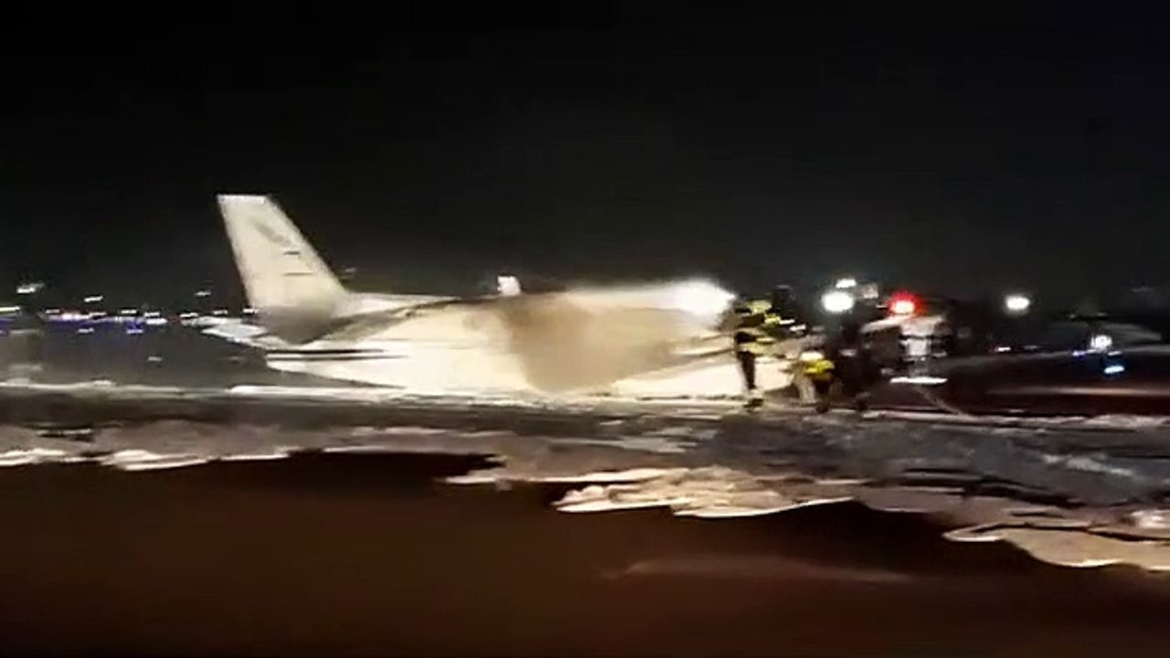 बड़ी खबर : रेमडेसिविर इंजेक्शन लेकर पहुंचा विमान एयरपोर्ट पर क्रैश