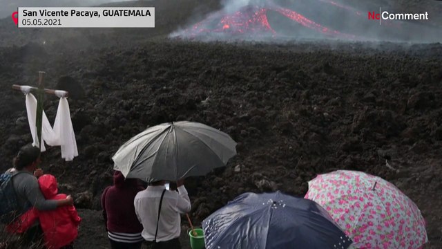 В Гватемале пытаются остановить извержение вулкана молитвой