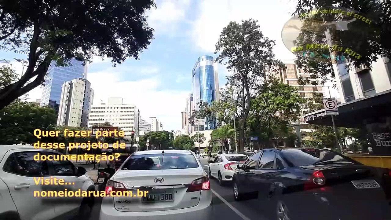 Onde fica a Santa Casa em Belo Horizonte? E a praça da Liberdade é longe de lá?