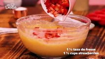 ¡Prepara este espectacular PANQUÉ de FRESAS con CREMA! | Cocina Delirante