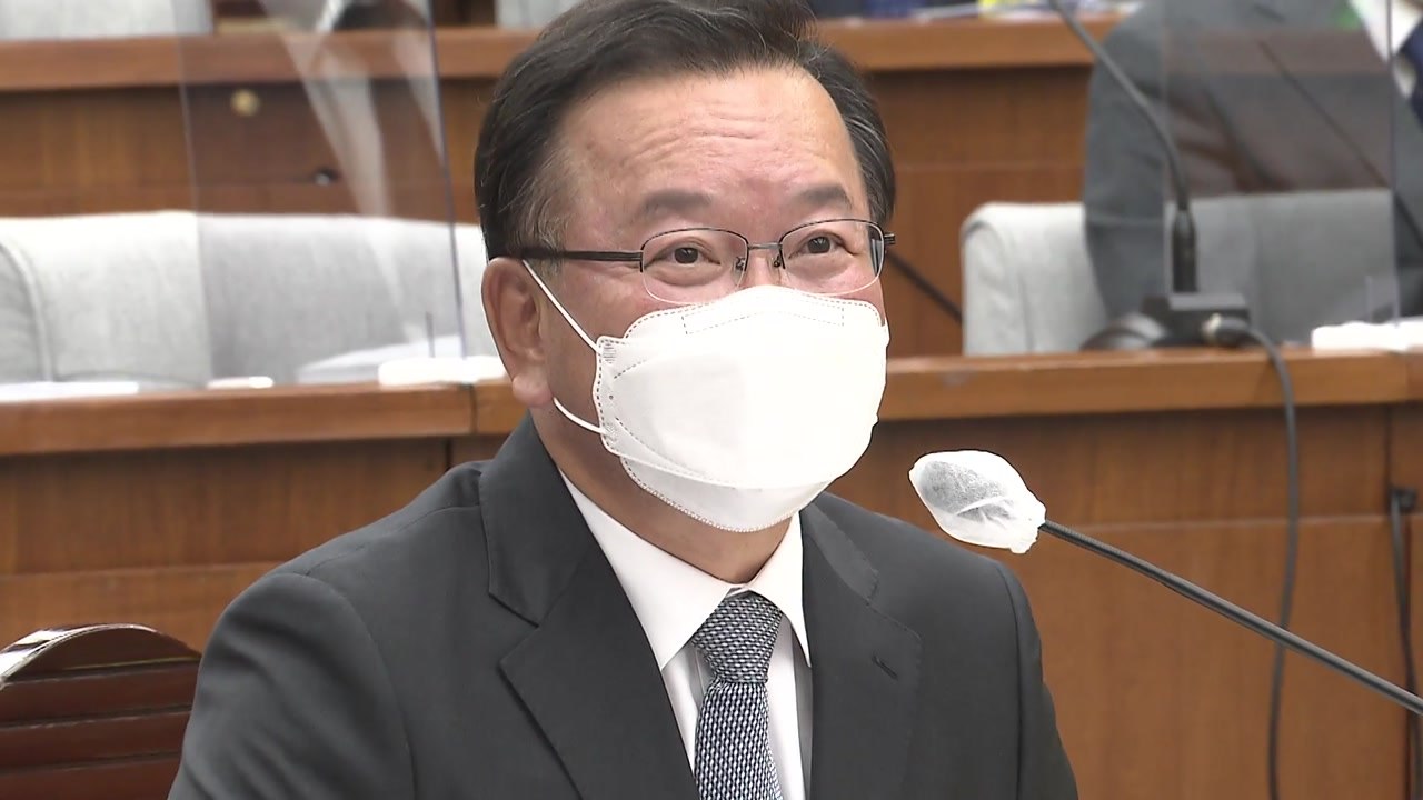 김부겸, 라임 펀드 의혹에 "정치 인생에서 특혜 노린 적 없다" / YTN