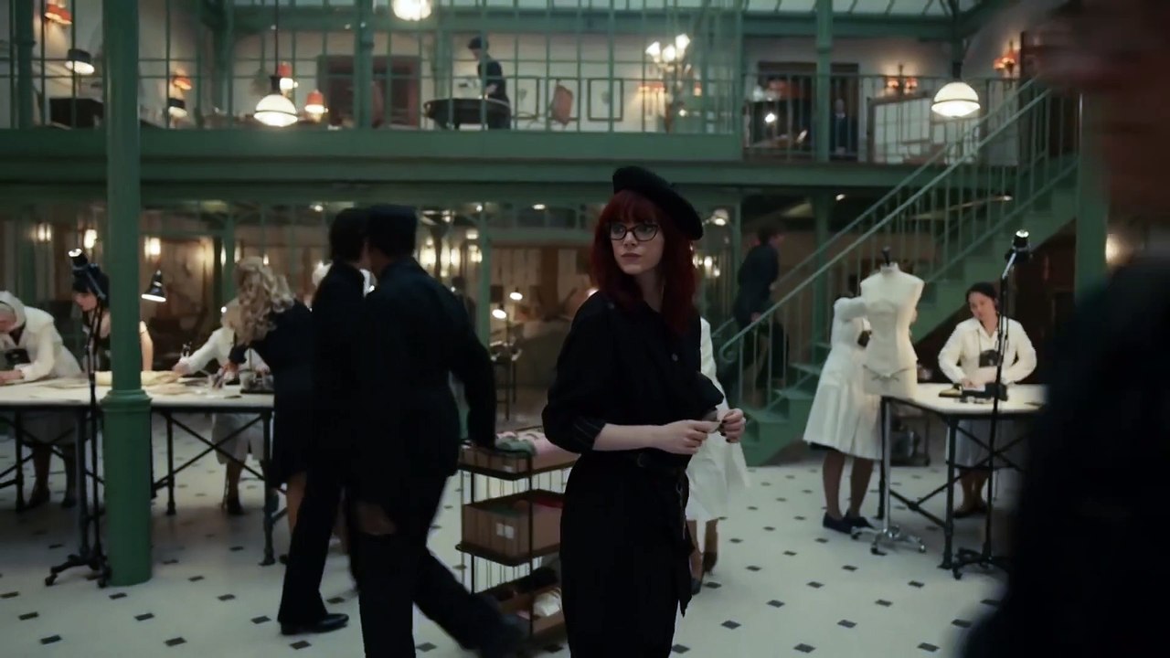 Cruella Film (2021) - Becoming Cruella