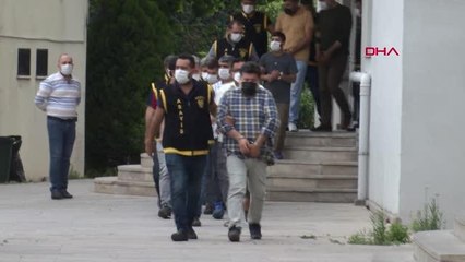 Son dakika haberi: ADANA'DA FİRARİLERE YÖNELİK OPERASYON 22 KİŞİ YAKALANDI