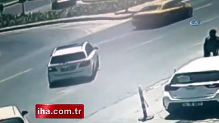 Feci motosiklet kazası kamerada