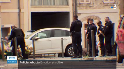 Download Video: Les images bouleversantes des collègues du policier tué à Avignon qui se sont rendus sur place hier soir soutenus par les habitants du quartier