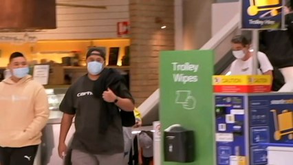 Queensland introduces mandatory quarantine for anyone from Sydney hotspots
