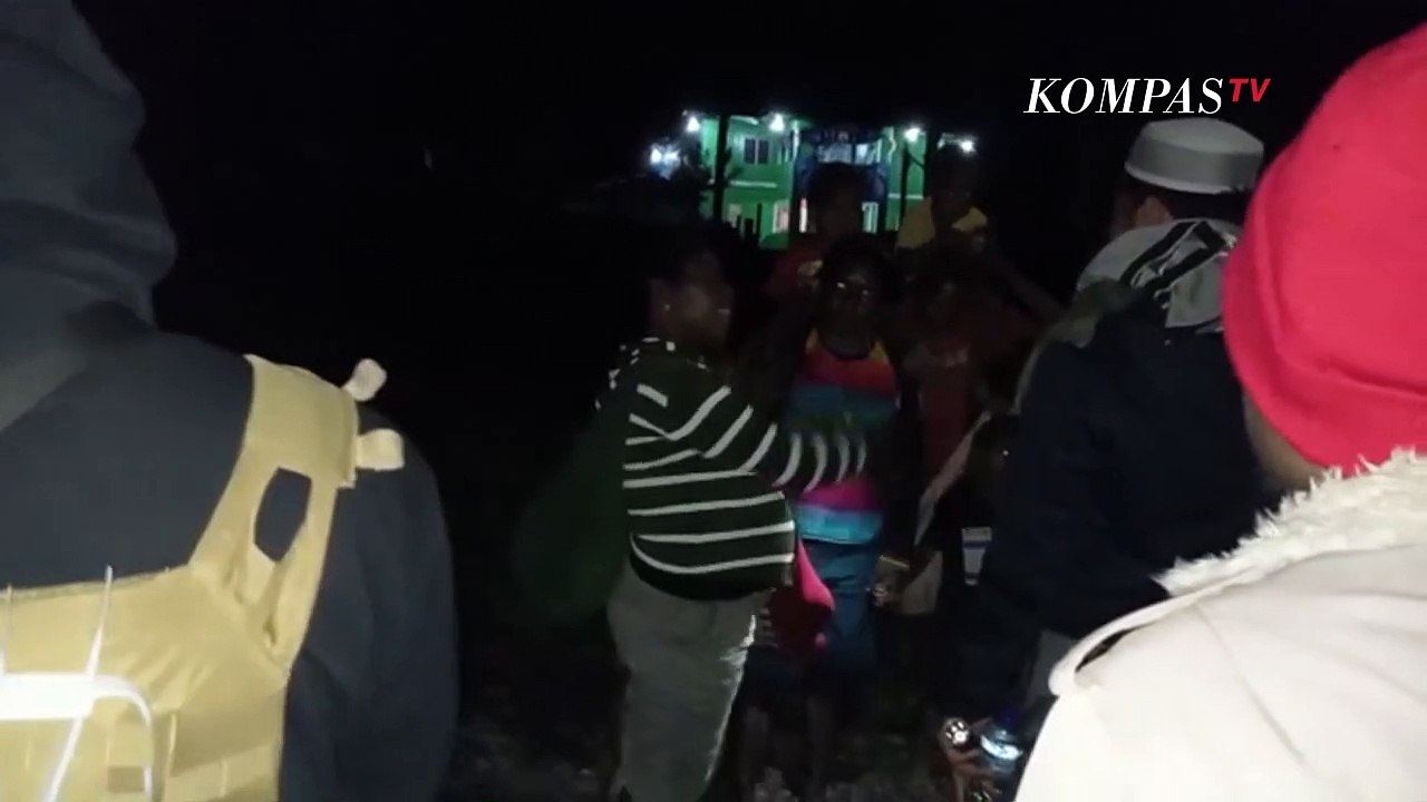 KKB Tembaki Posko Pengamanan Puncak, Warga Ketakutan Berlindung ke Kantor Bupati