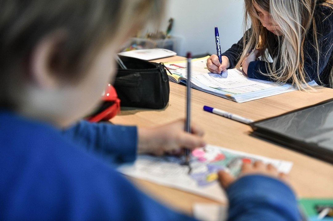 Jean-Michel Blanquer interdit officiellement l’écriture inclusive à l’école