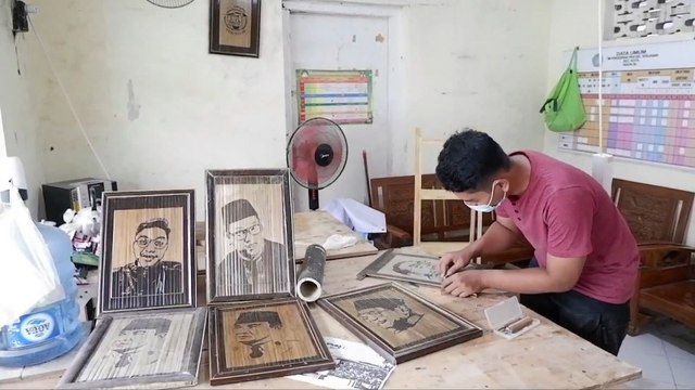 Ngabuburit Jadi Duit, Pemuda di Kudus Berkreasi dengan Bambu